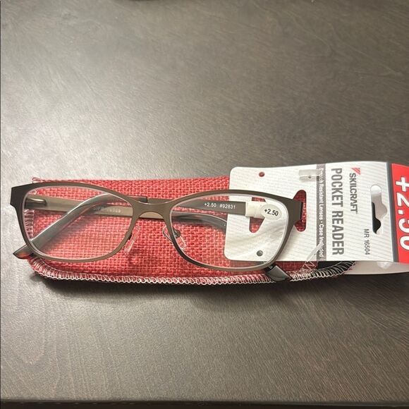 Skullcandy Red Pocket Reader Glasses - Picture 3 of 13